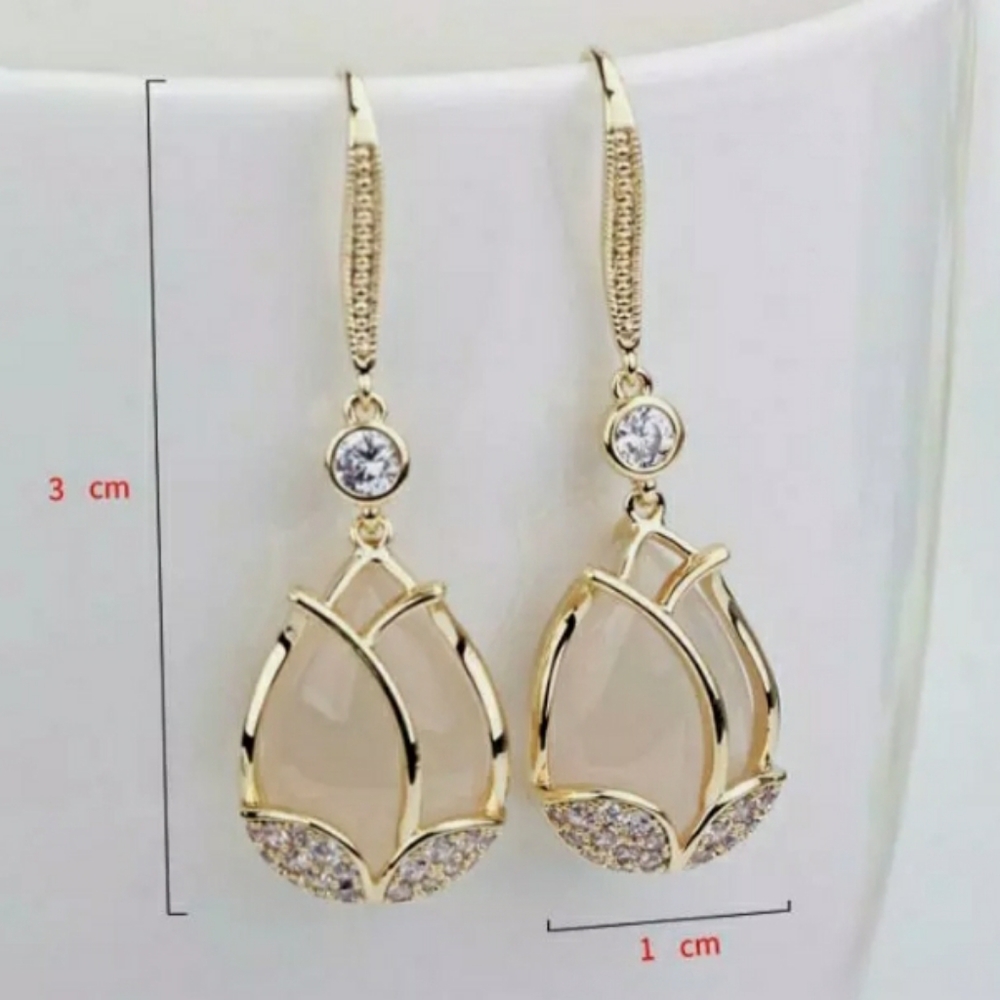Moonstone Earrings - Picture 6 of 7